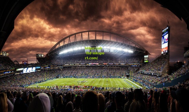 詹姆斯晒惊人时间管理术，一边看剧本一边观赛，诠释工作的同时工作哲学！