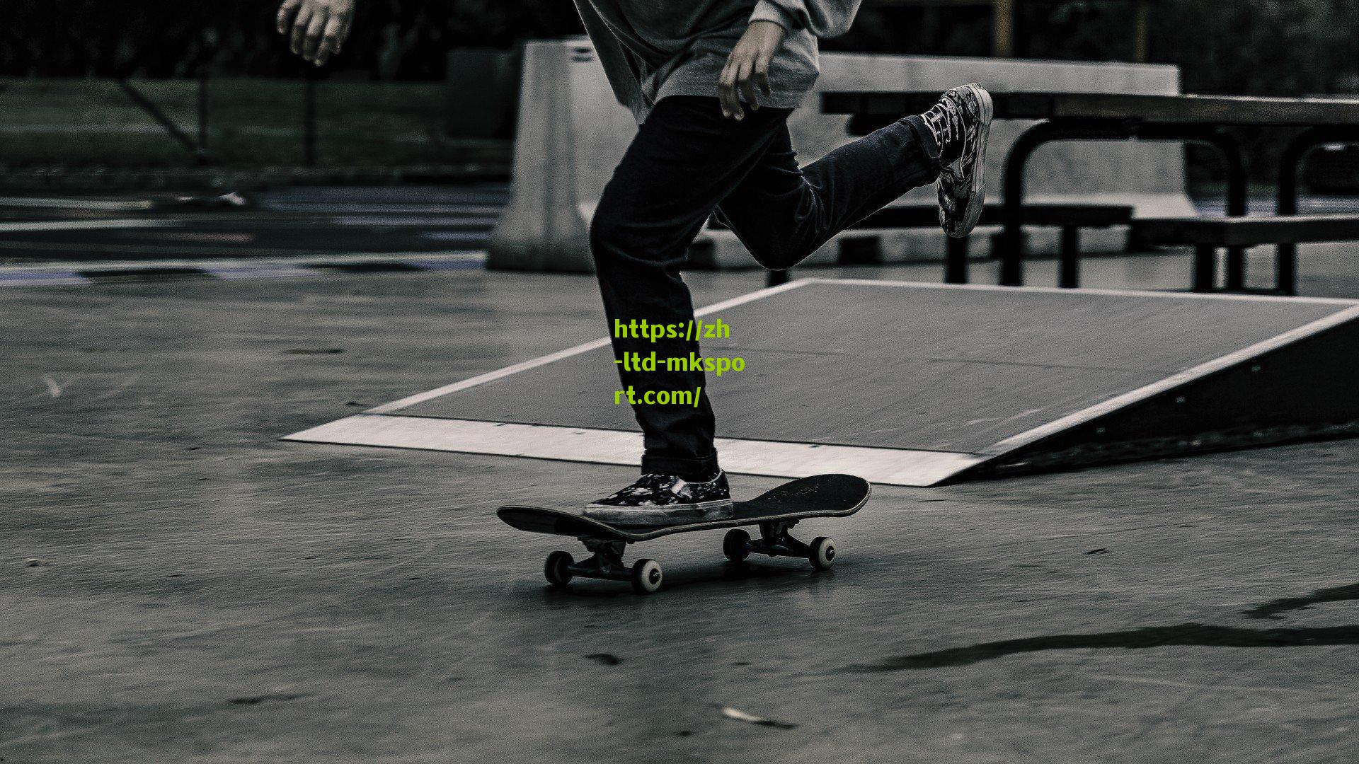 德甲焦点战,拜仁1-2爆冷负弗赖堡 图赫尔战术遭质疑 霍勒全场最佳