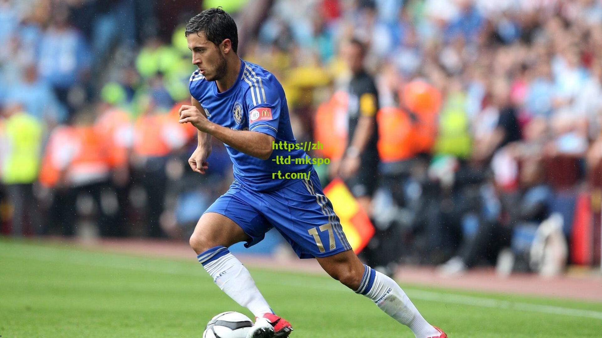 曼城瞄准多纳鲁马,巴黎圣日耳曼巧妙抬价引发转会博弈