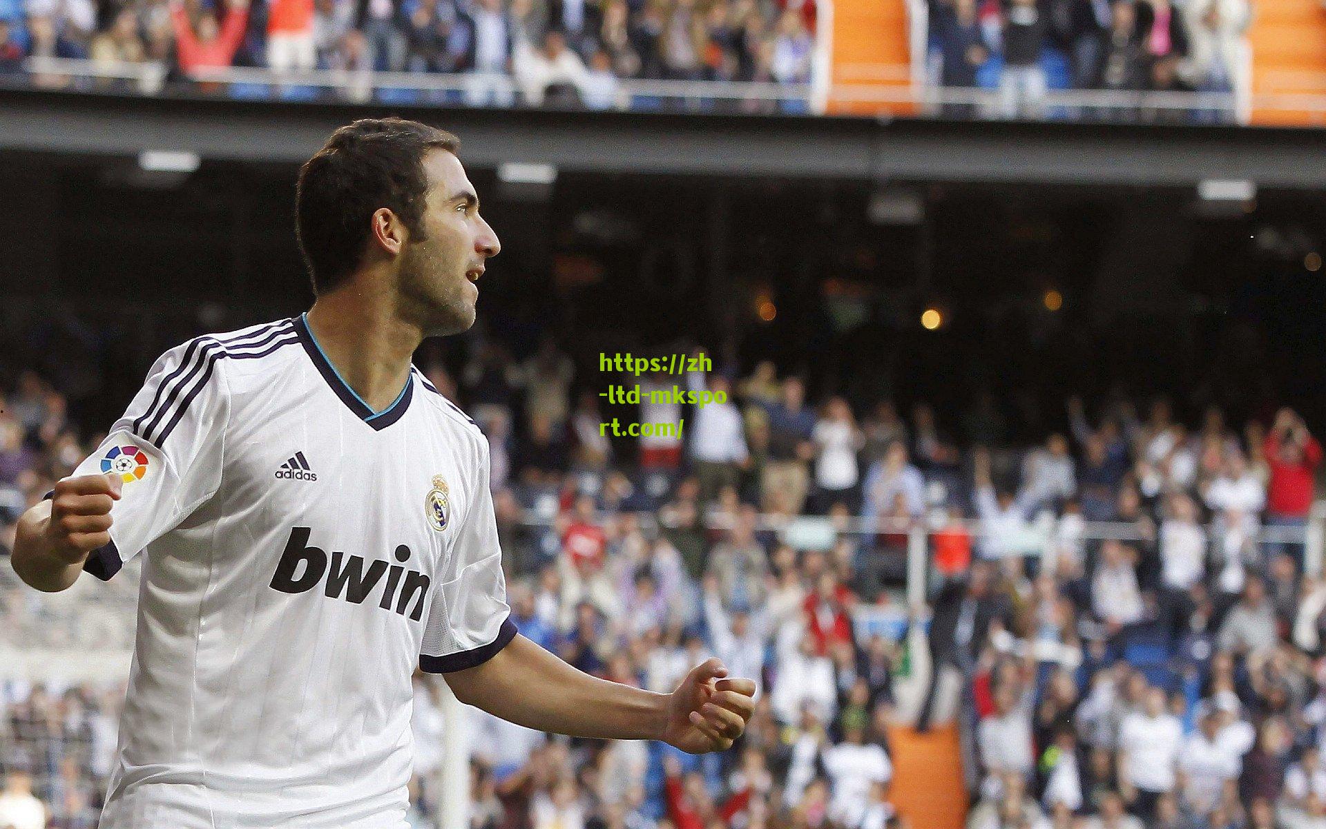 切尔西新星点球创意秀!对手门将笑场成焦点,英超青训再显智慧光芒